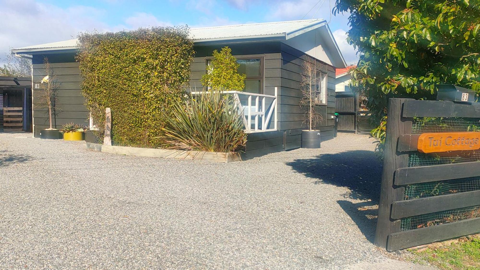 Tui Cottage Martinborough Eksteriør bilde